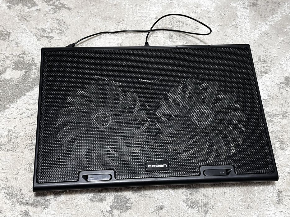 Охлаждаяющая подставка для ноутбука