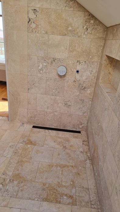 Executam renovari interioare