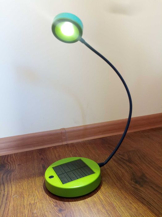 IKEA слънчева зарядна лампа, зелена