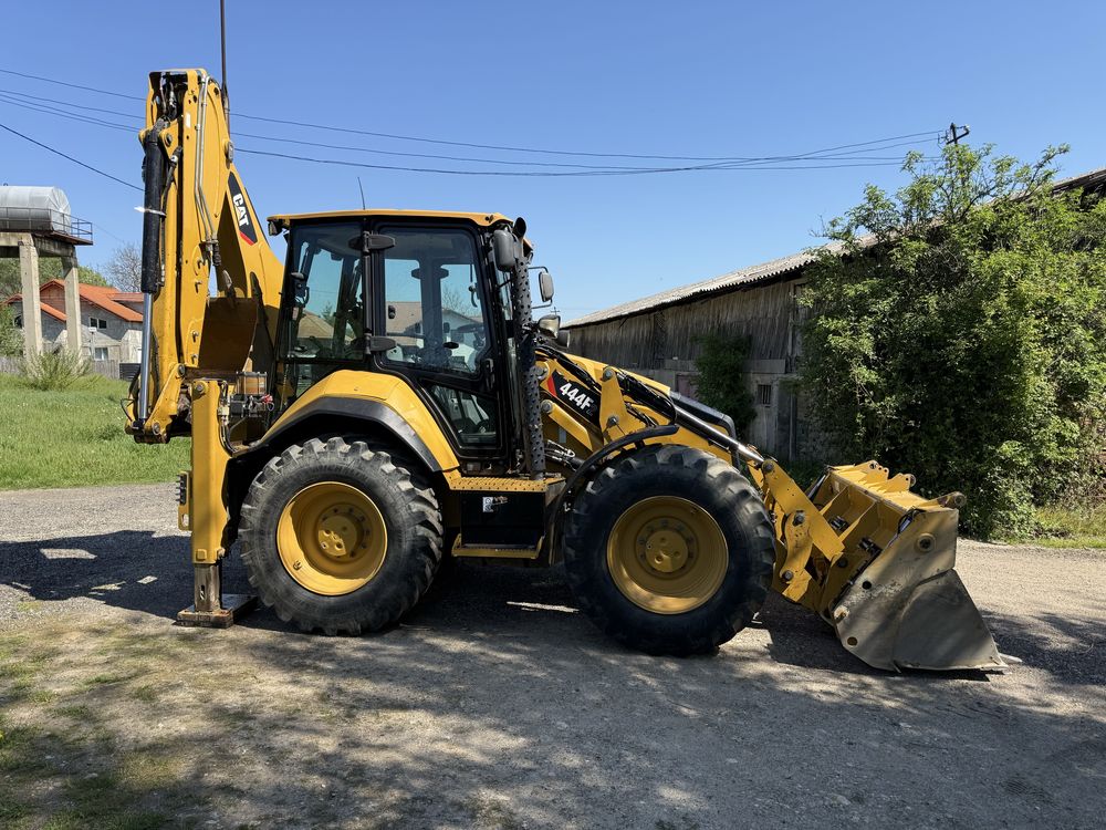 Buldoexcavator Caterpillar 444 F2