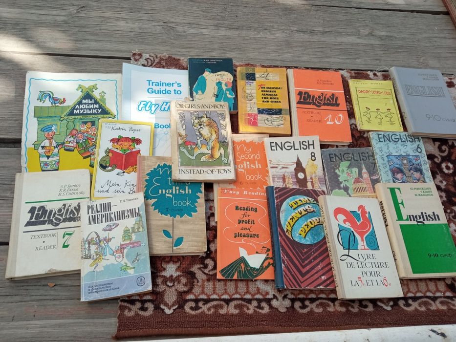 Продается.  Книги хорошийи