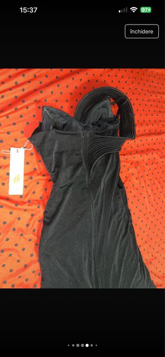 Rochie neagra cu sclipici nașă Paula Richi