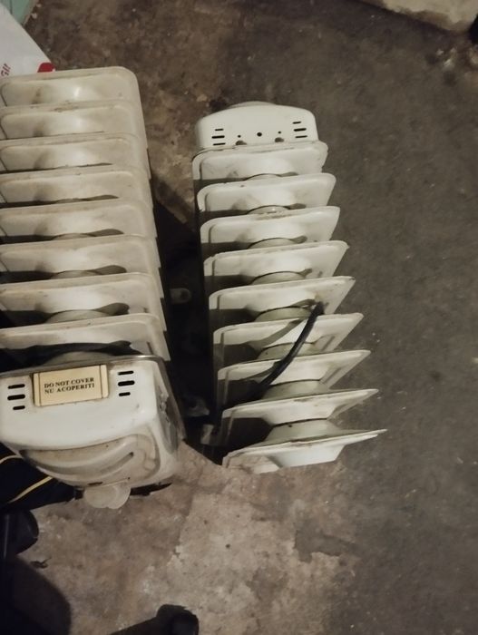 Vand urgent , 2 calorifere pe curent ofer transport