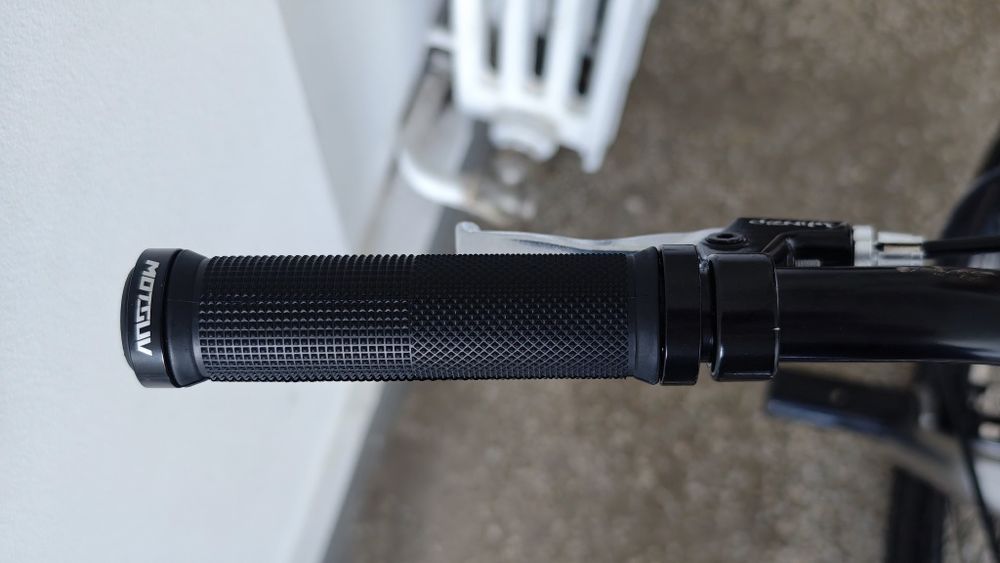 BMX nou ,manșoane profesionale noi