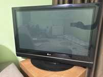 Телевизор LG рабочем состоянии