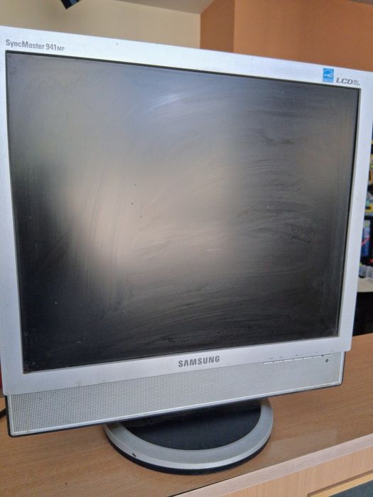 Монитор+ТВ тунер 19 LCD TFT