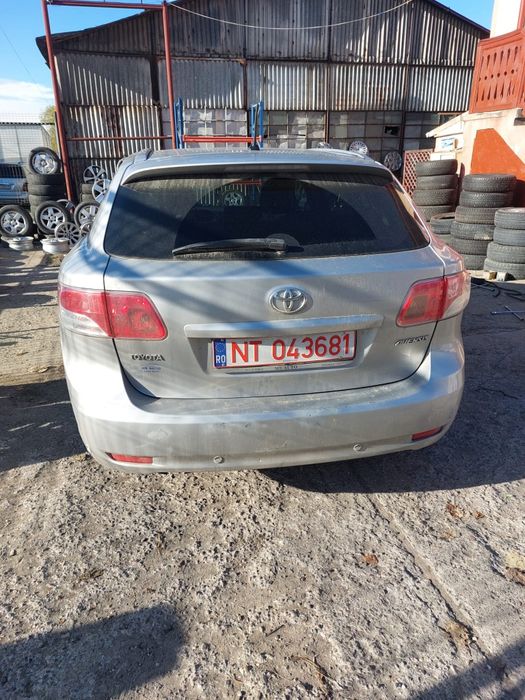 Toyota avensis 2.2 2009