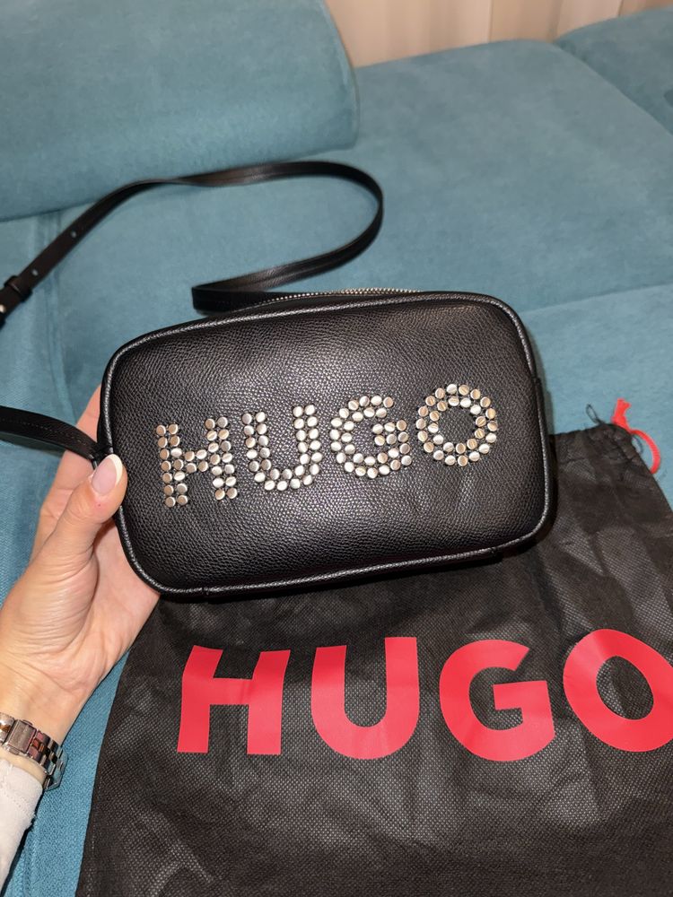 Чанта Hugo.