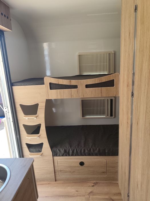 Каравана НОВА 4 метра кара се с Б категория