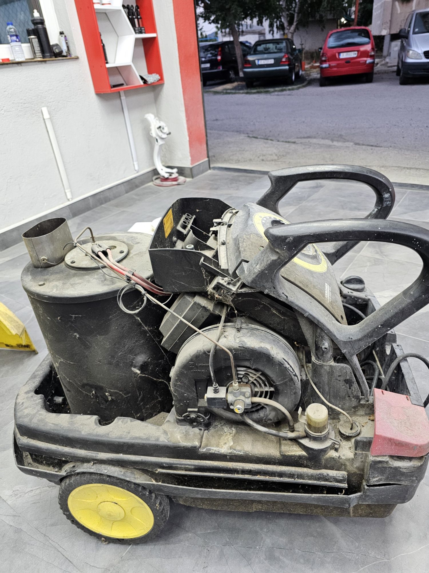 Пароструйка Karcher HDS 558C Eco