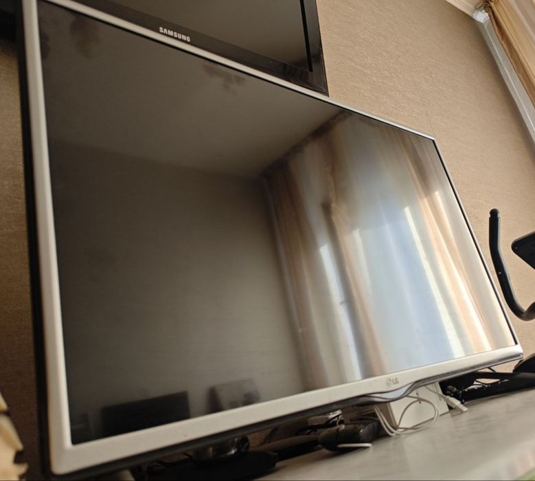 Срочно продам 2 телевизора 32 диогональ