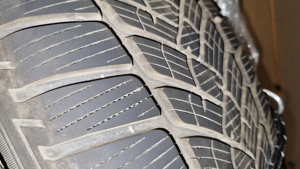 Оригинални джанти VW Boston 7Jx17 с гуми 235/55 R17 с TPMS датчици