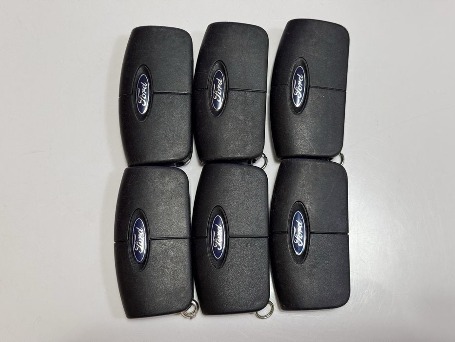 Оригинален ключ стъваем  Ford Fiesta Focus Mondeo с 3 бутона
