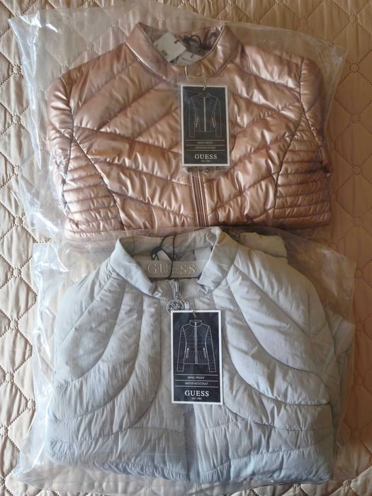 Две оригинални дамски якета GUESS чисто нови