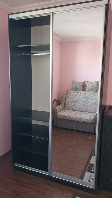 Продаётся отличный шкаф купе