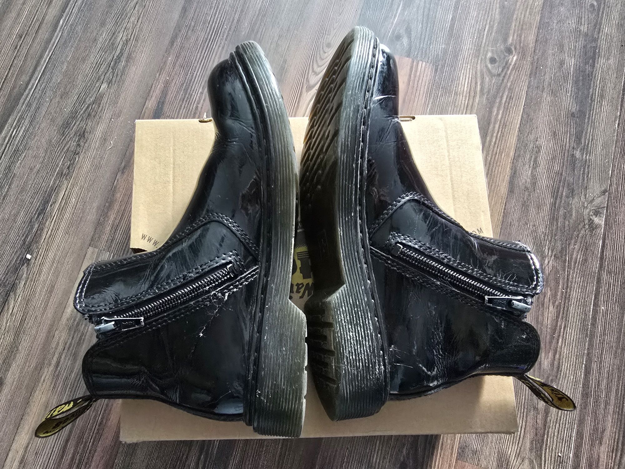 Детски боти Dr. Martens 2976 J