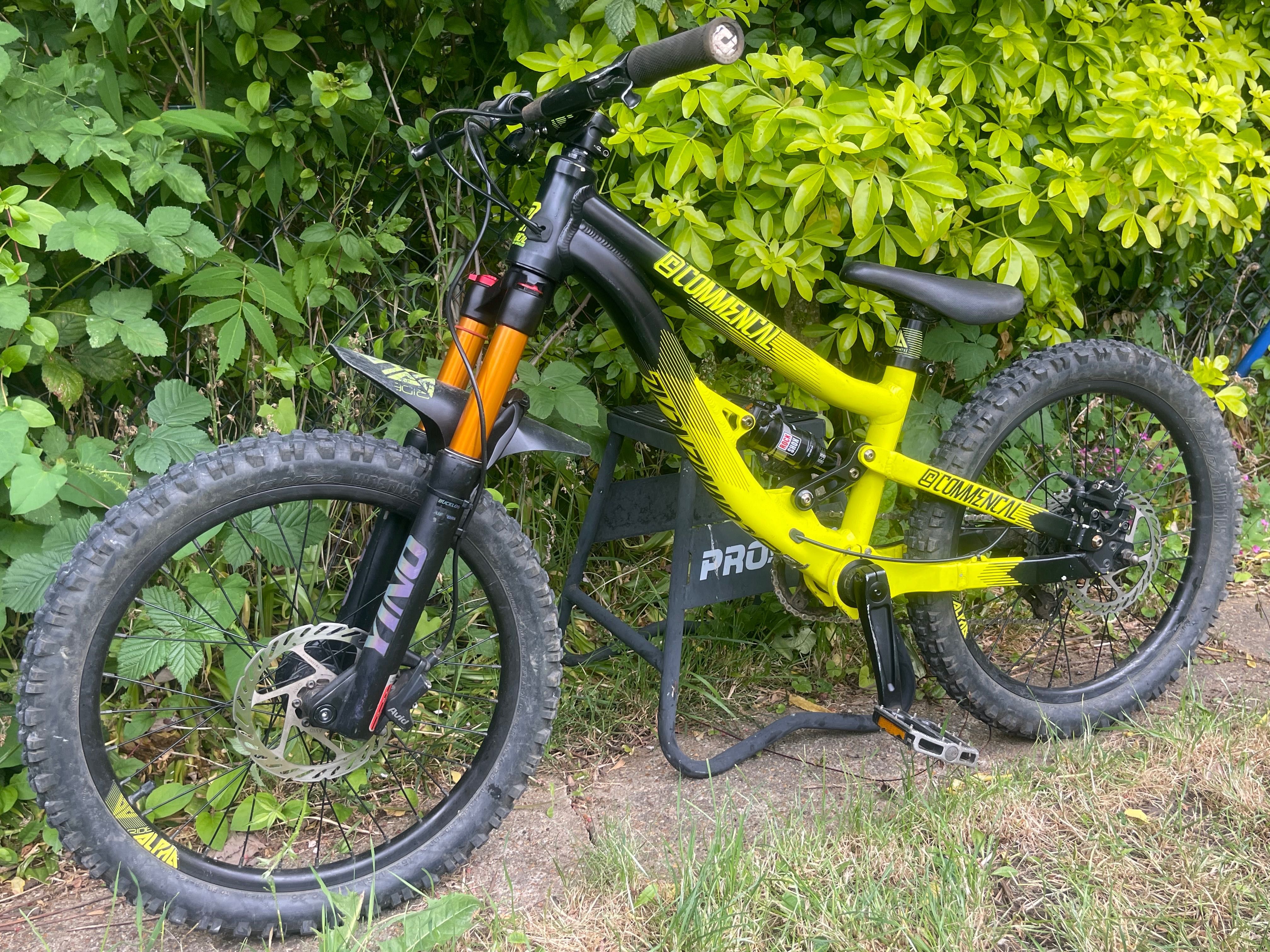 Commencal Supreme 20” не specialized trek scott drag