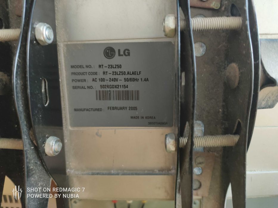 Продаю телевизоры б/у Artel 32 дюйма и LG 23 дюйма, всё в рабочее