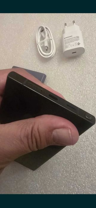Samsung galaxy S24 ultra 12/512