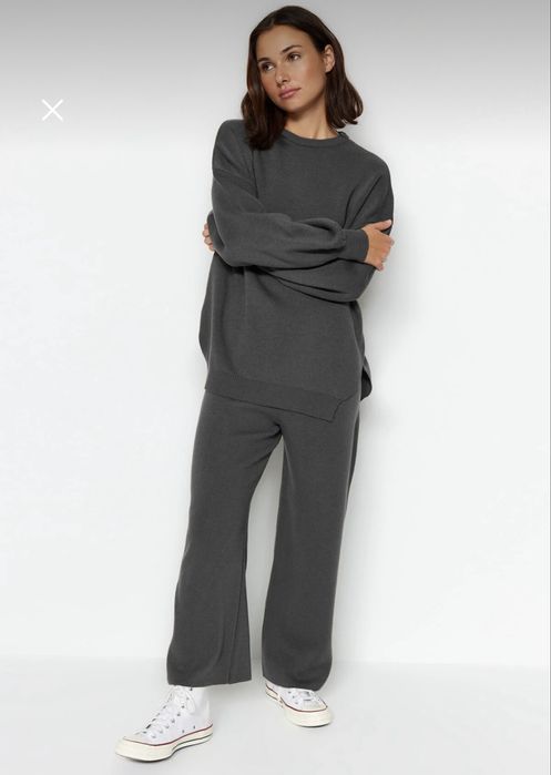 Тъмно сив комплект от 2 части