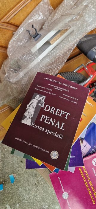 Cărți pentru drept