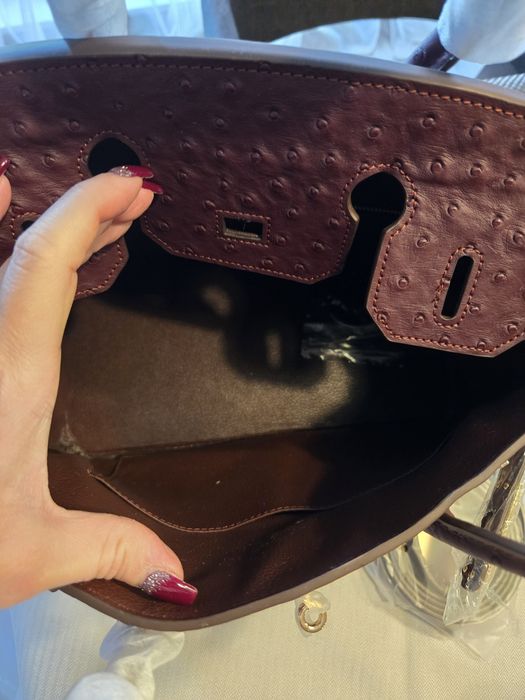 Налична Hermes бордо