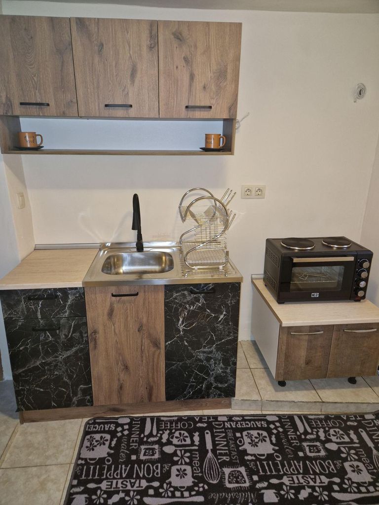 Дава се под наем Етаж от къща в Пловдив, Кючук Париж - 50 кв.м за 350 € - Снимка #13