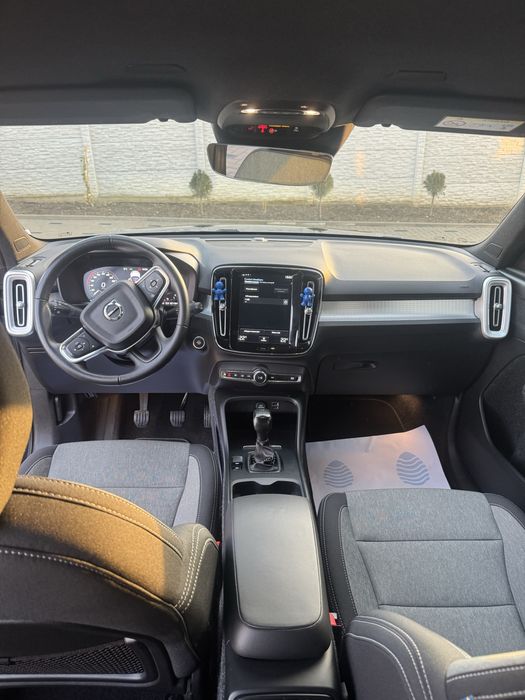 Vând Volvo Xc40  2020
