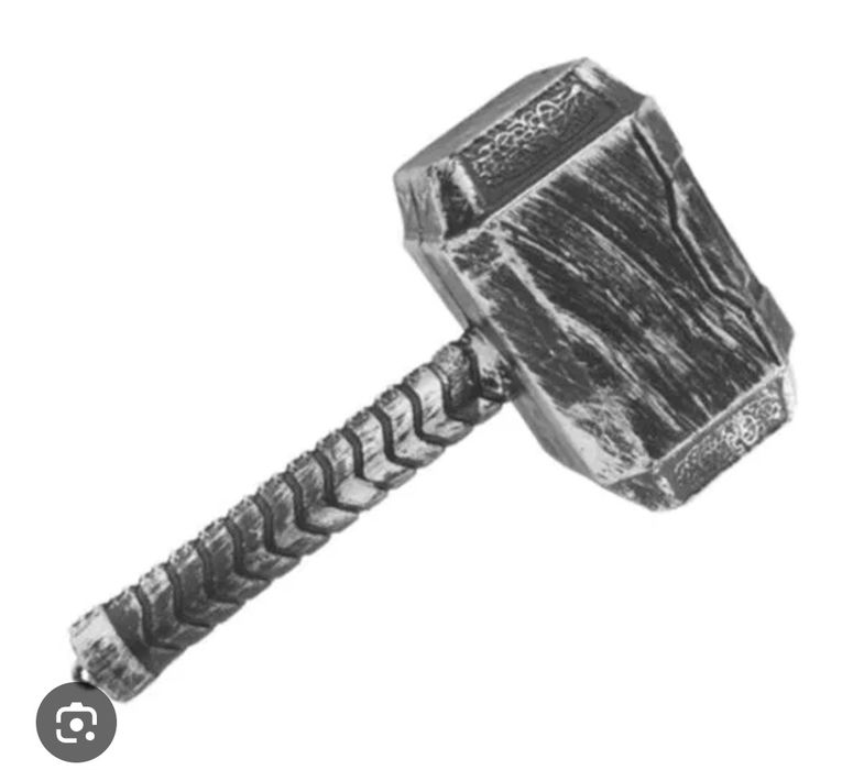 Костюм на Тор и чук на Тор