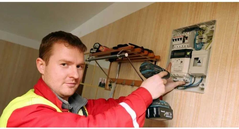 Электрик устранение замыканий. Замена проводки. Электромонтаж.