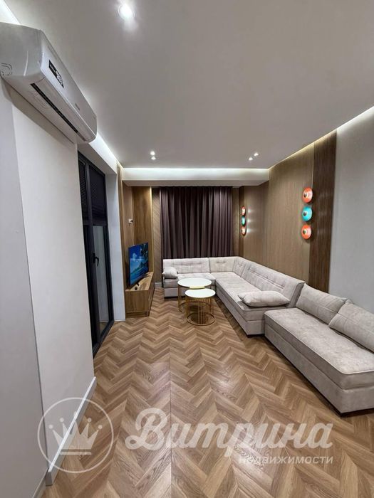 Продается 2 комнатная квартира на Юнусабаде, ЖК Парламент