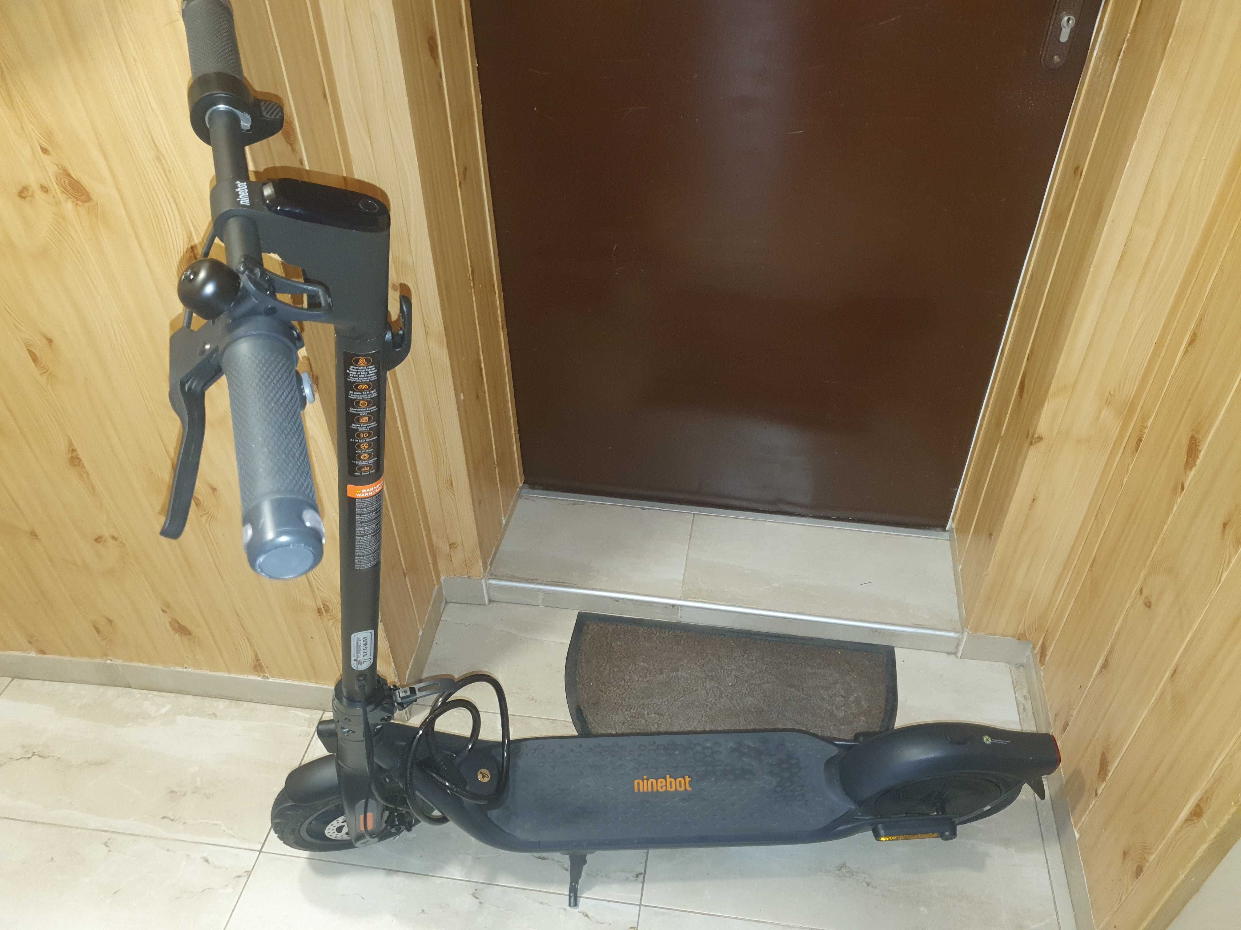 Нова Електрическа тротинетка Ninebot KickScooter F2 by Segway