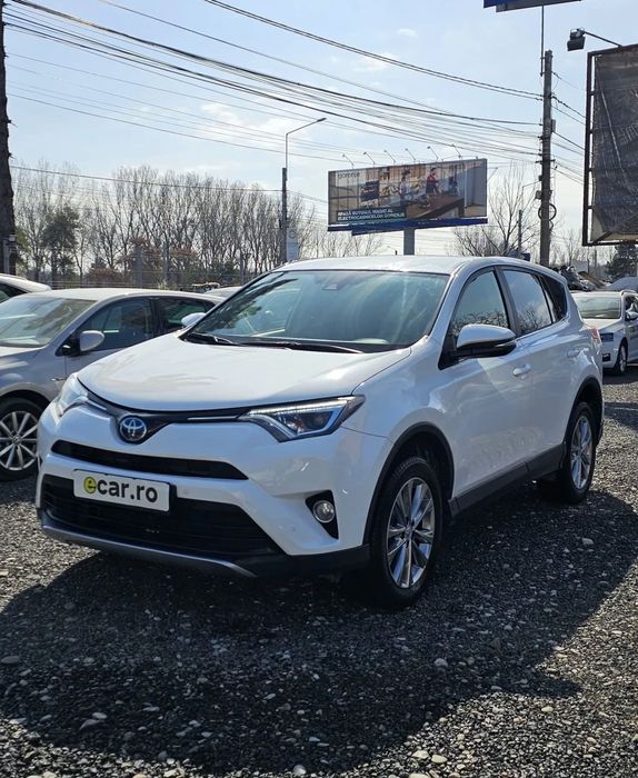 Toyota RAV4 Tva deductibil, Keyless Entry/Go, Camera, Haion electric, Istoric