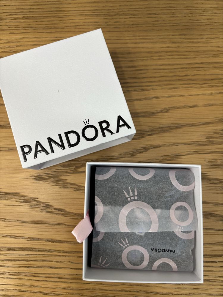 Комплект  обеци и колие Pandora