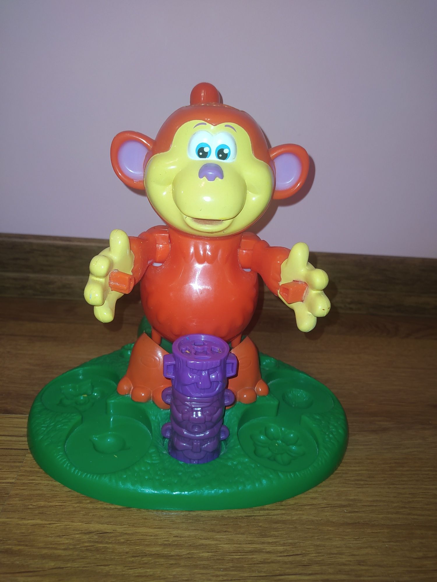 Coco-Nutty monkey (Play-Doh)