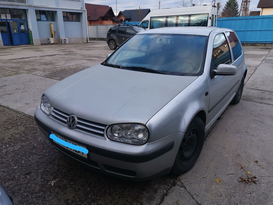 Volkswagen Golf 4, benzina și gpl, an 2002
