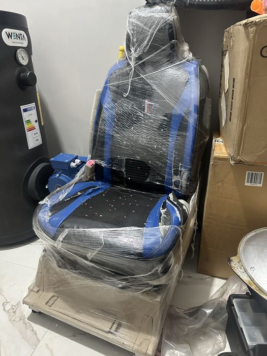 Продам сиденье Toyota Vellfire перекид