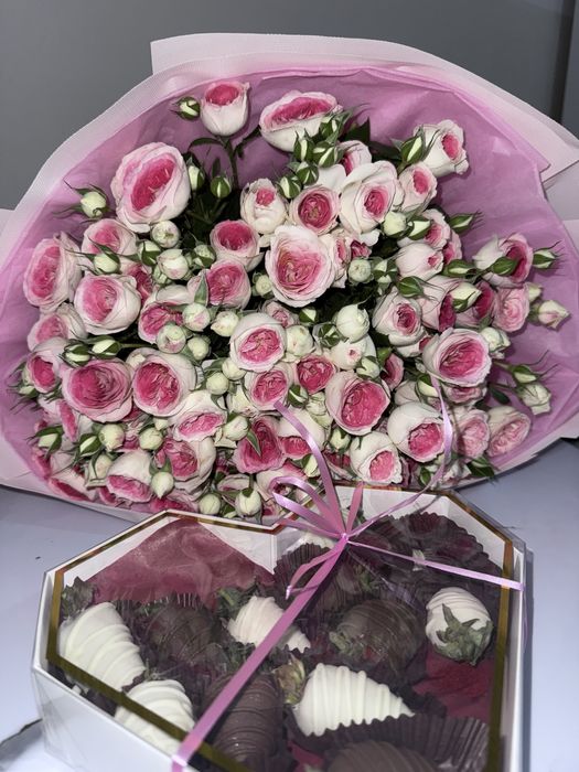 Гул цветы спрей роза