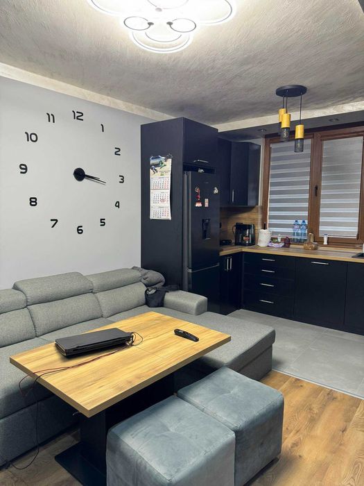 Продава се Тристаен апартамент в Бургас, Сарафово - 70 кв.м за 1460 €/кв.м - Снимка #2