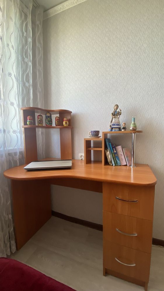 Стол для компьютера