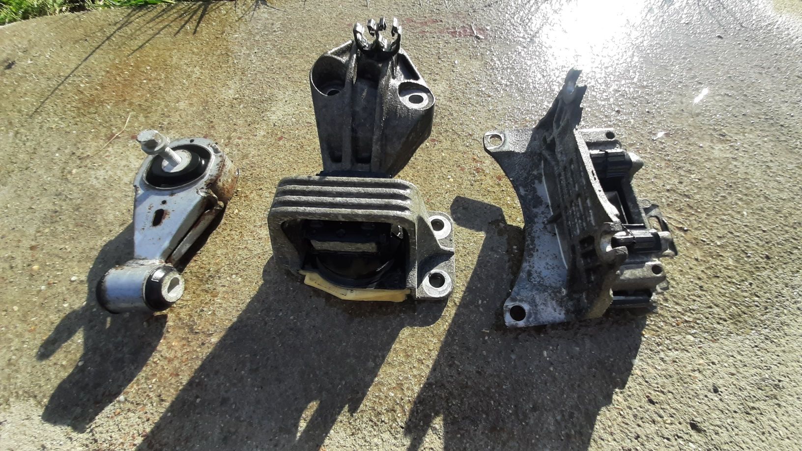 Suporți motor Renault Megane 3  1, 5 dci