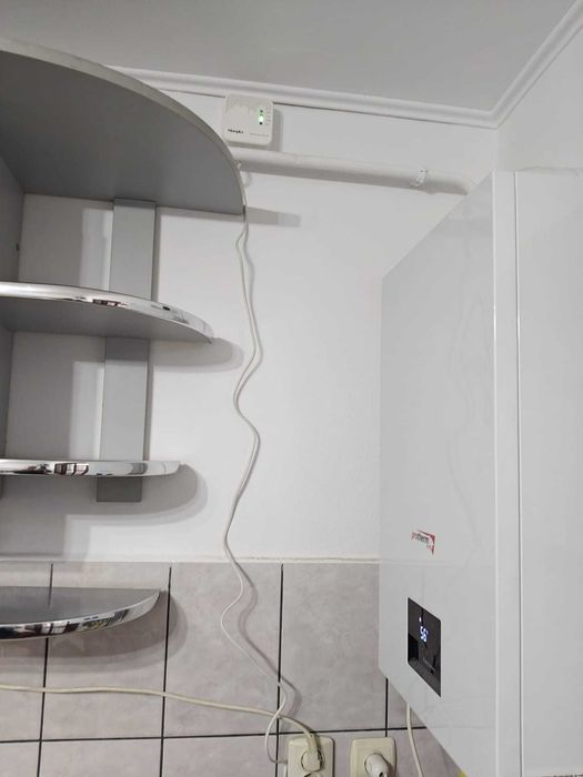 Închiriez apartament cu 2 camere decomandat