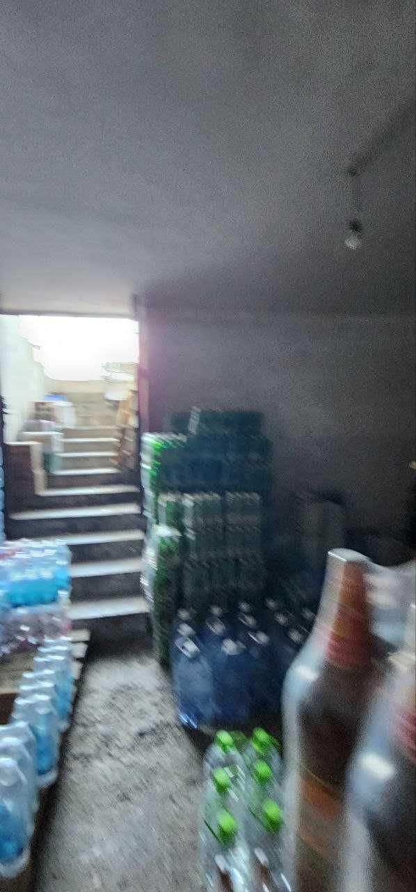 Магазин 320 метр квадрат рядом Сияб базаром 125000уе