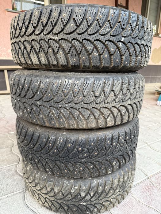 Зимные шины 205/60/16
