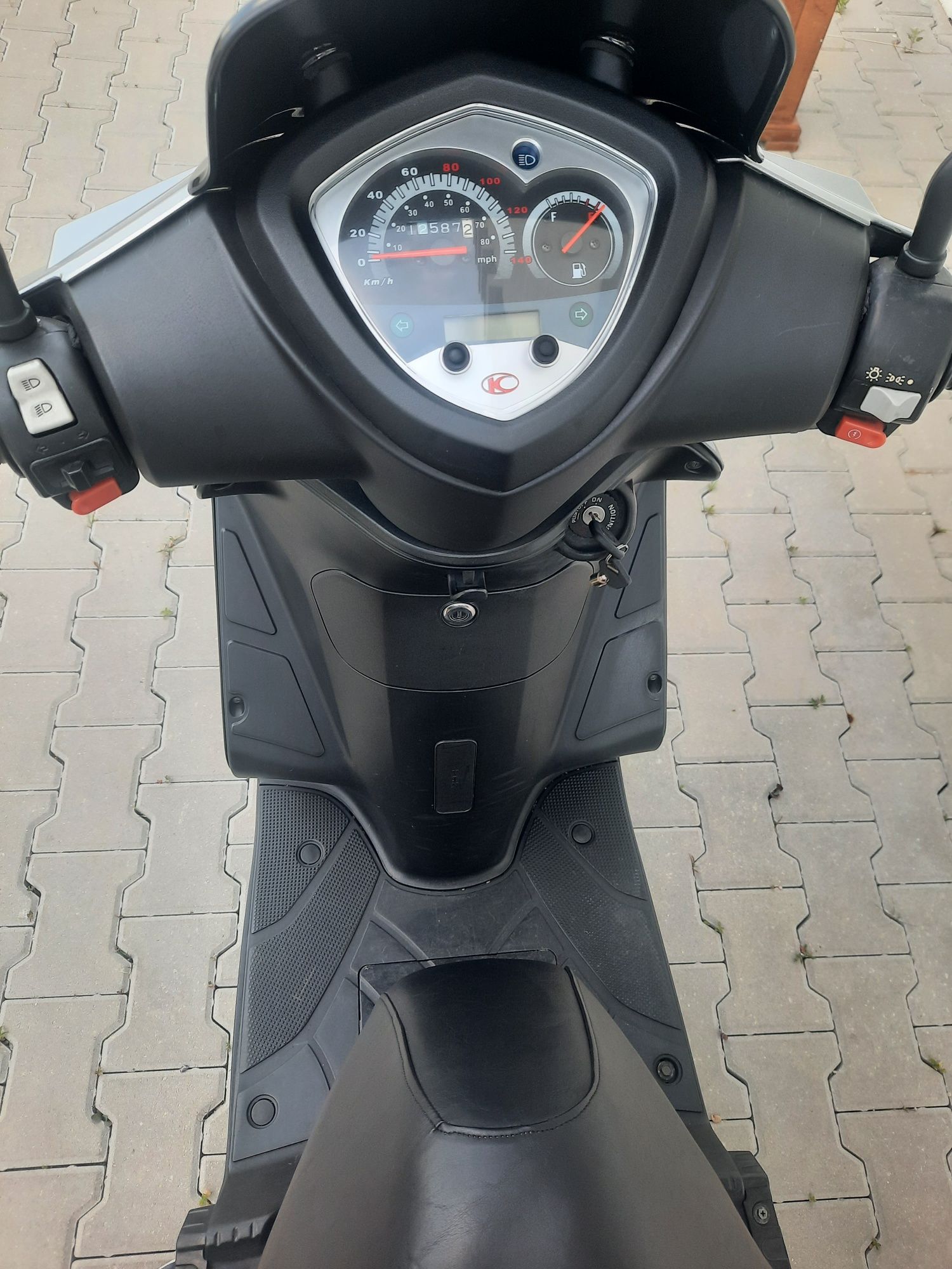 Скутер Kymco Agility 125