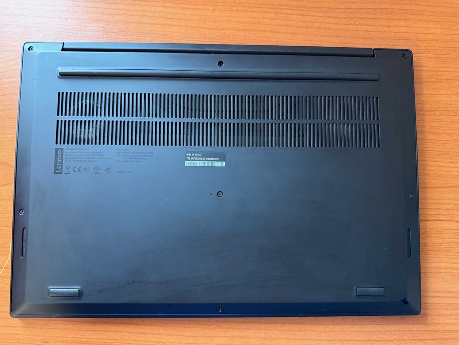 Лаптоп LENOVO P1 Gen2 i9-9880H,64GB RAM, 512GB NVME SSD, OLED 4K Intel