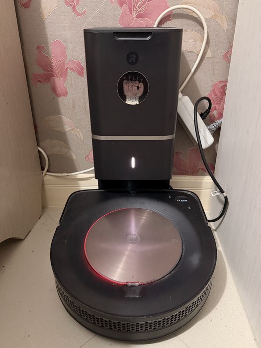 Roomba s9  irobot cu statie de gunoi