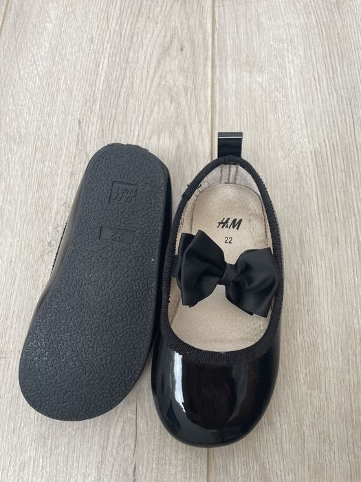 Пантофи с панделка