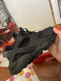 Обувки Nike Huarache /Чисто нови/