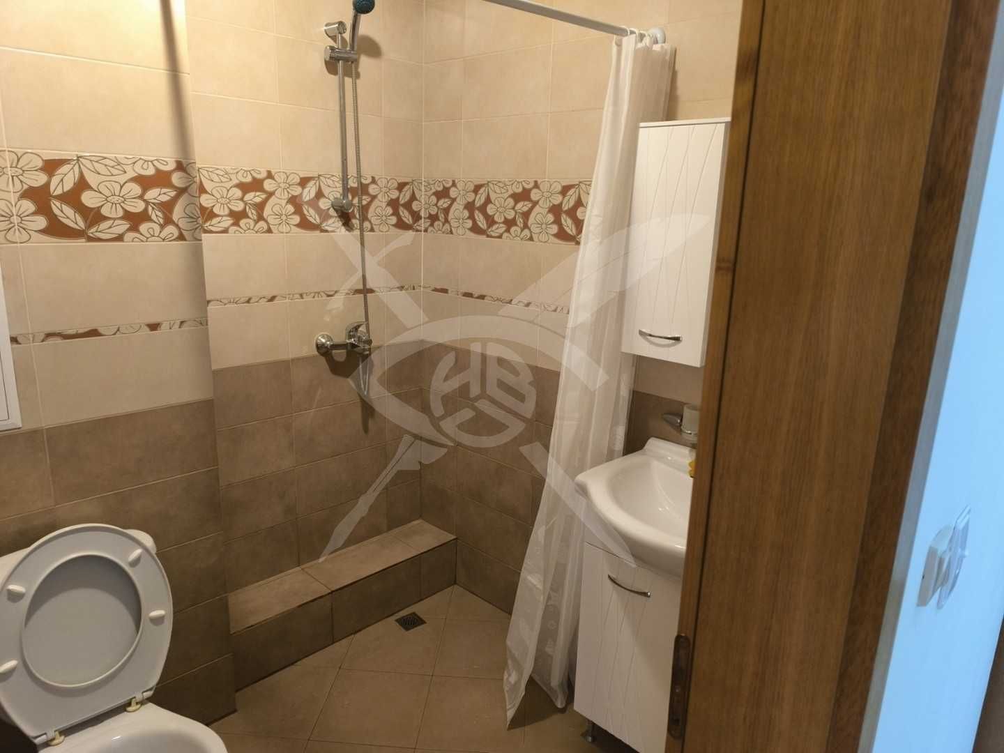 Тристаен апартамент в жк. Студентски град № 175826
